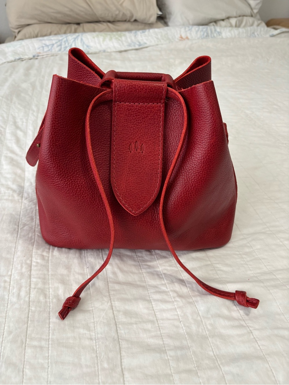 Portland Leather Large Chili Red Firefly Bucket Shoulder Bag